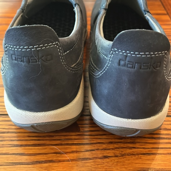 Dansko Patti Navy Leather Slip-On Clogs EUC - Picture 4 of 10